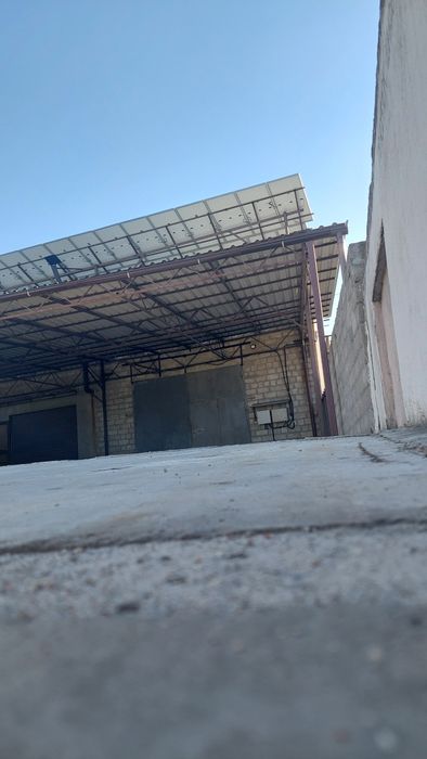 На центральній вулиці під склад, магазин, офіс, представництво, агро