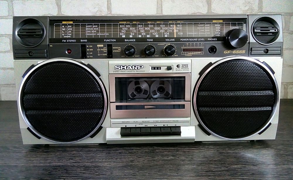 SHARP GF-6565 Stereo Radio Cassette Recorder