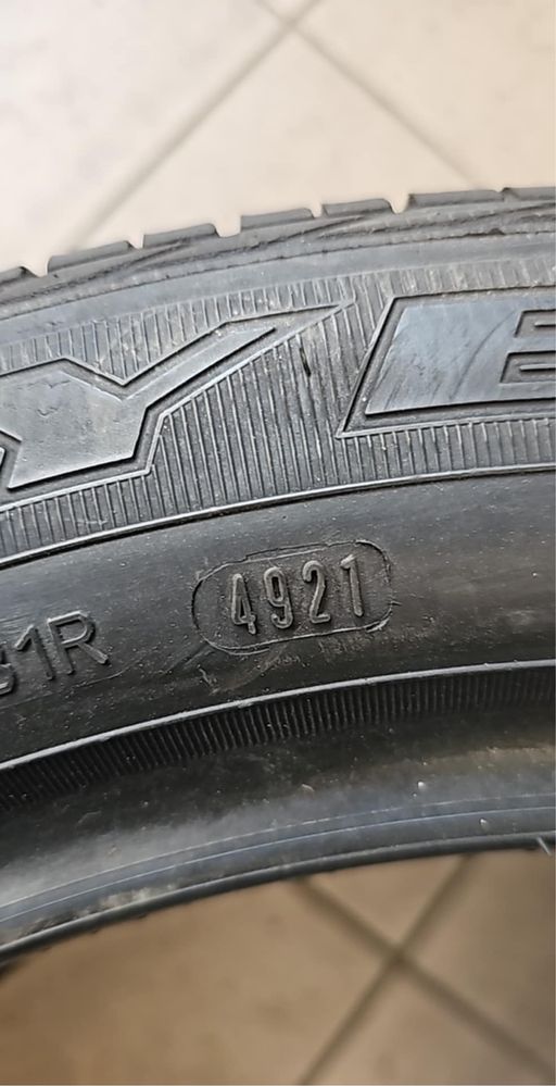 2x Goodyear efficentgrip  245/ 45 R 18