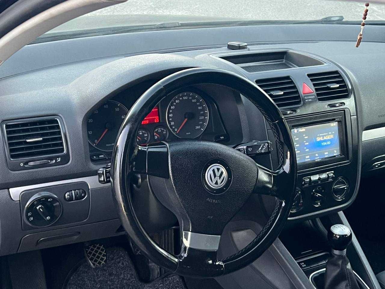 Volkswagen Golf 5 2008 р.в. в комплектації Tour 1.6 MPI