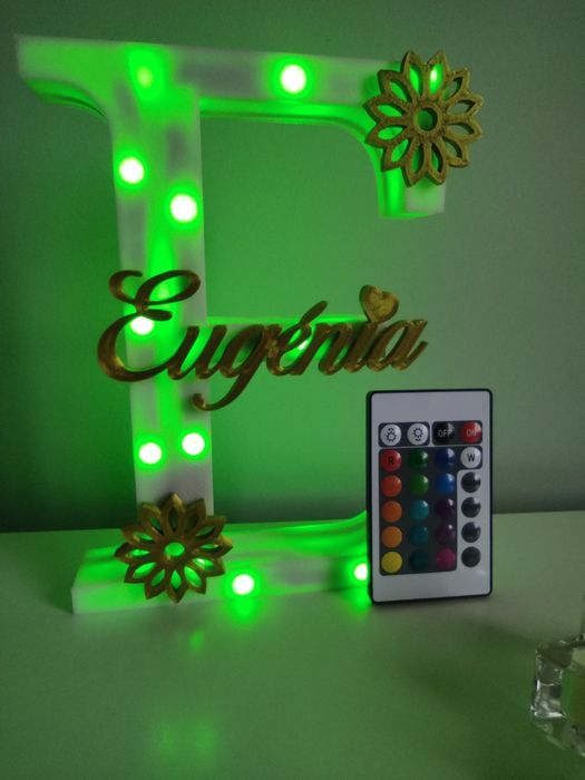 Presente Dia da Mãe - Candeeiro Letra e nome c/ LED's RGB