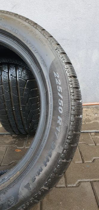 225/50/17 Pirelli para zimowe jak nowe Demo