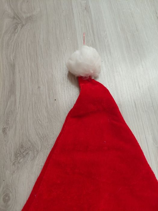 Czerwona czapka Mikołaja