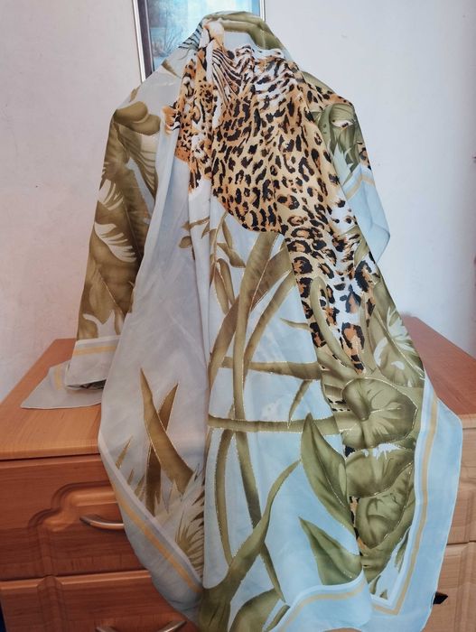 Парео з леопардовим принтом