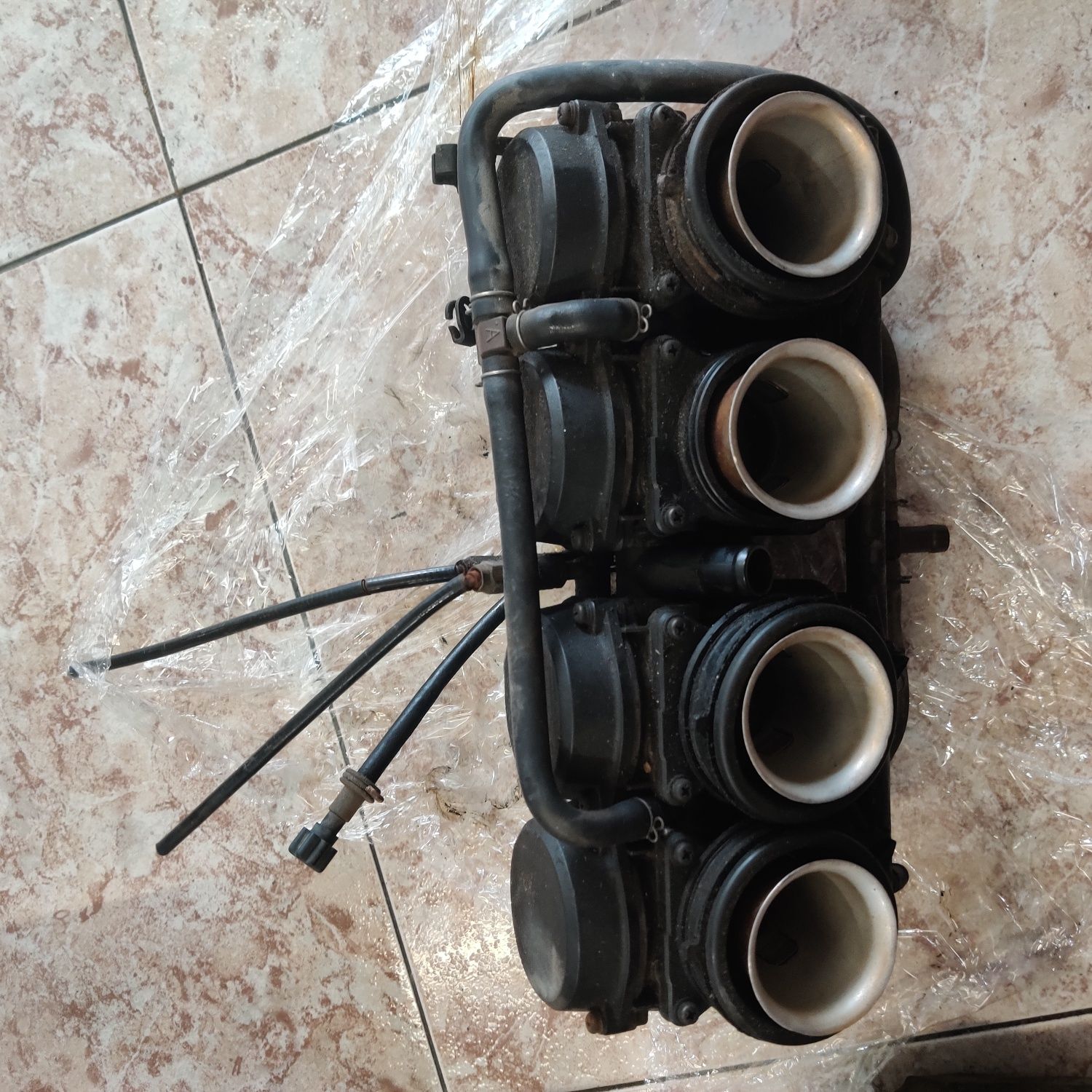 Peças,CBR 900RR 2000/600€