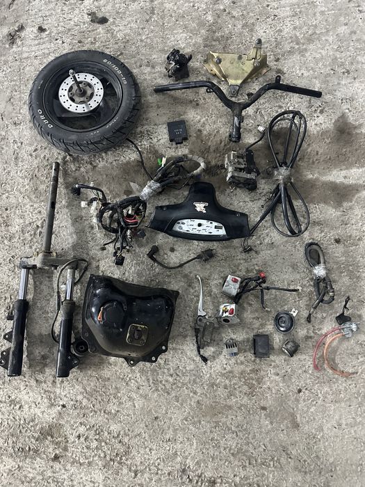 Продам запчастини Yamaha sa 16 5 su