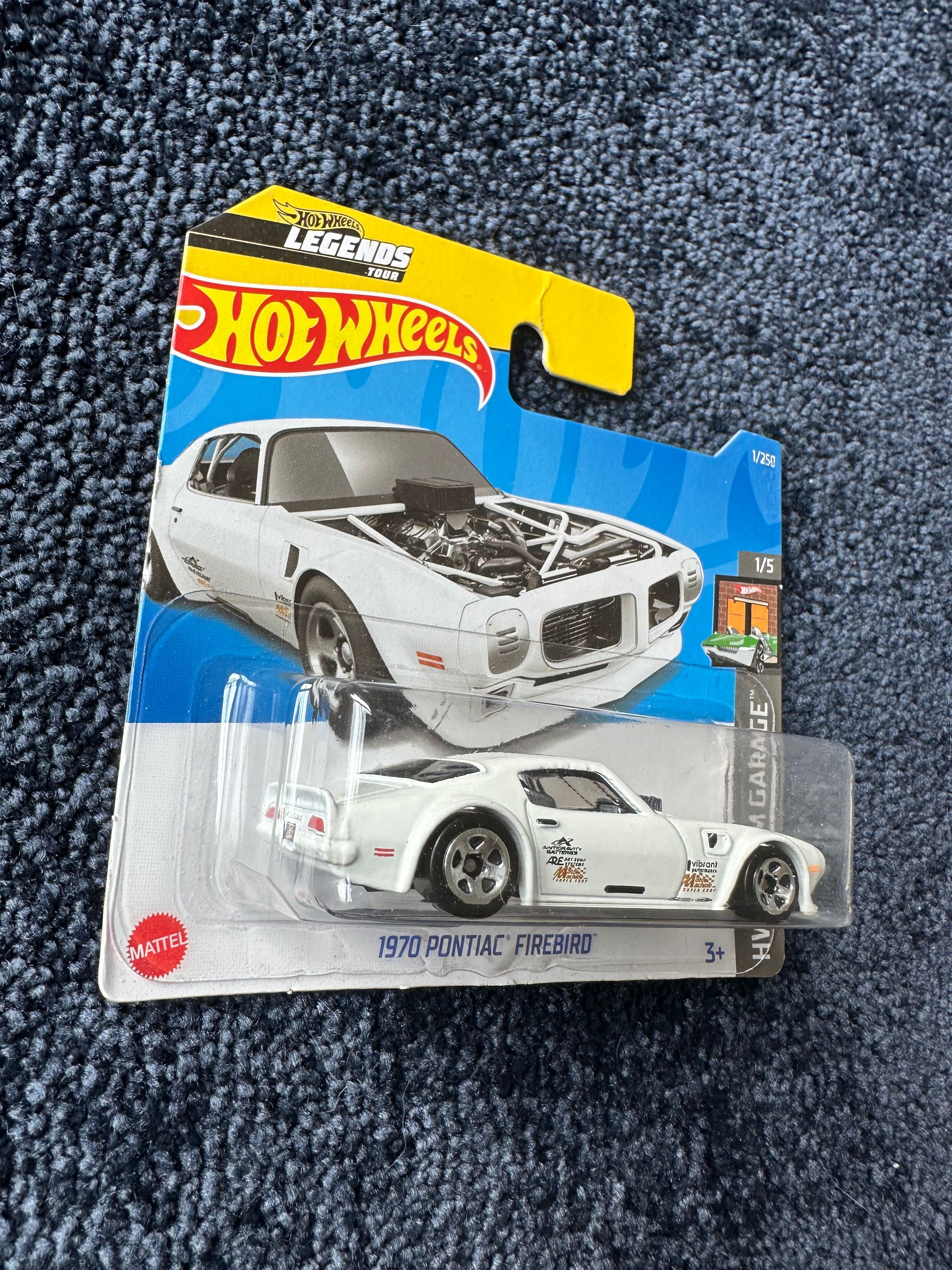 hot wheels legends tour 1970 Pontiac firebird biały