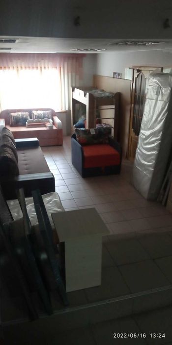 Здам в оренду  магазину разом з однокімнатною суміжною квартирою.