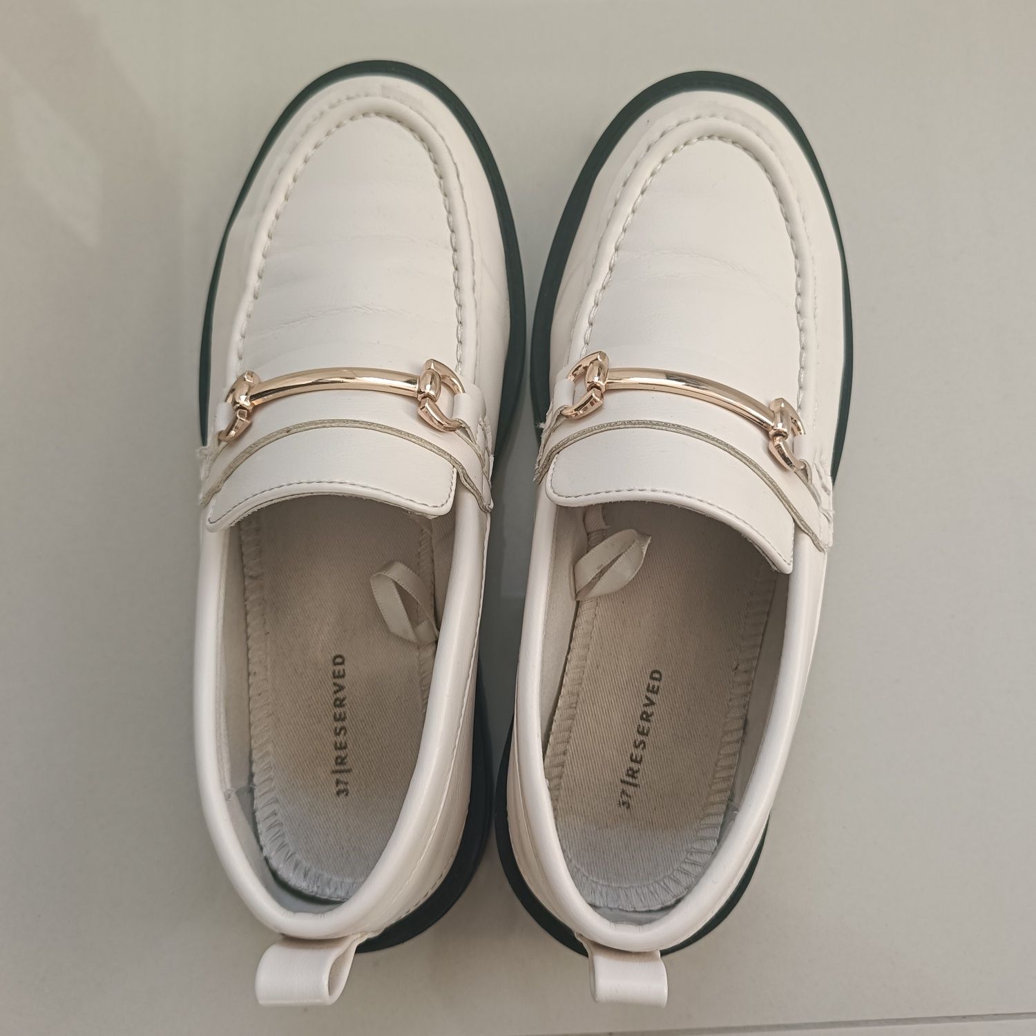 Buty mokasyny 37 Reserved