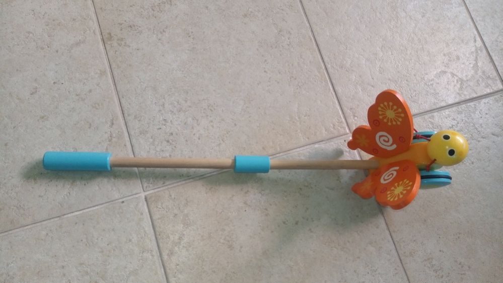 Pássaro brincar novo