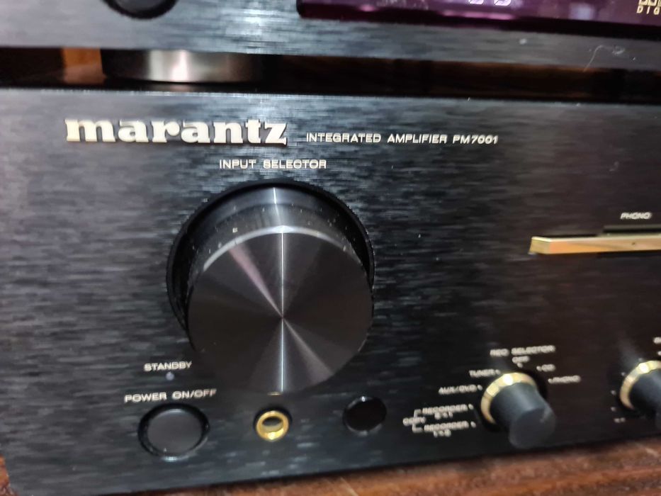 amplificador marantz PM 7001