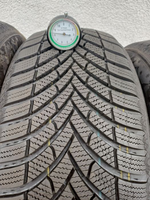 215/55R18 99V Semperit zimowe
