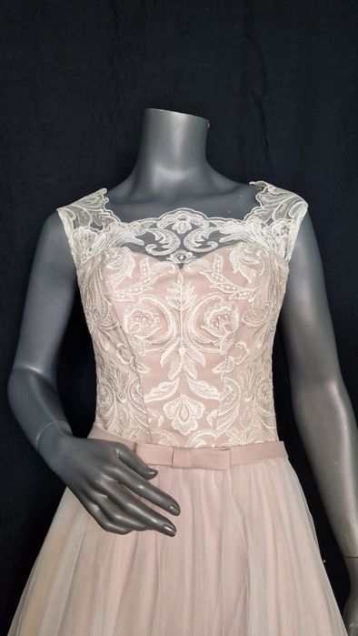 Вечірні (весільні)/ випускні сукні