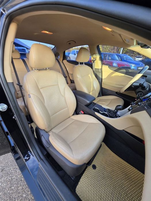 Hyundai Sonata 2.4 бензин, 2011 год. Первый владелец. Кузов не крашен