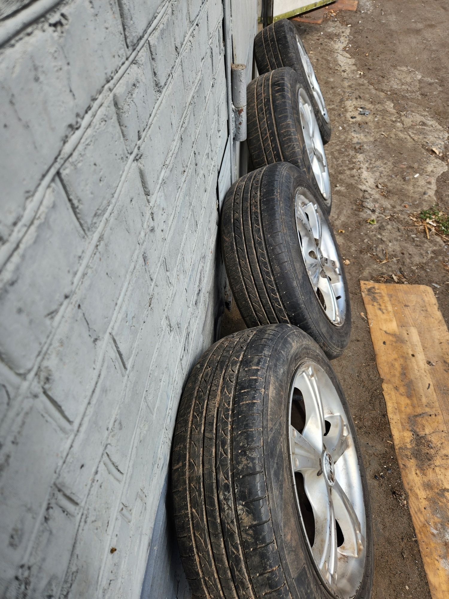 9*Продам диски з гумою r15 Rial 4×100 Lanos Accent Note Aveo ВАЗ Sens