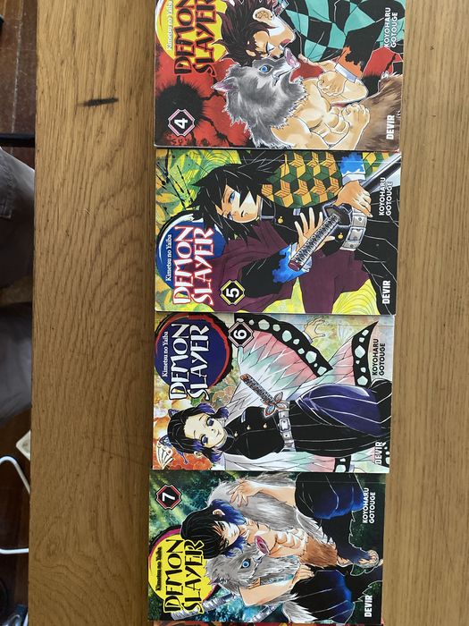 8 volumes de Demon Slayer