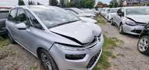 Citroën C4 Picasso 2015r, 2.0 HDI. uszkodzony przód.
