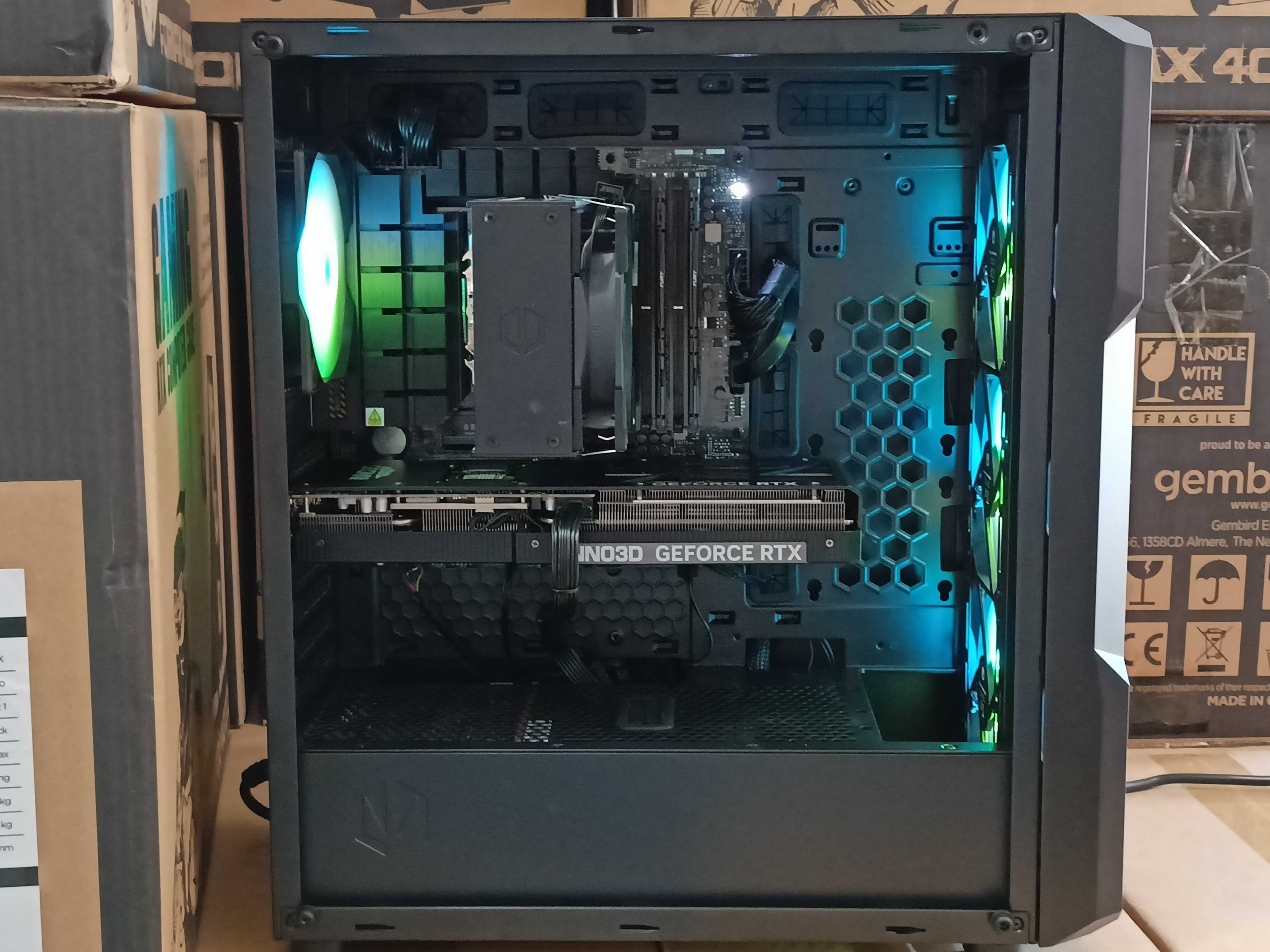 Komputer Asus TUF WiFi Ryzen 7 7800X3D 64GB DDR5 2TB RTX 5070 Ti 16GB
