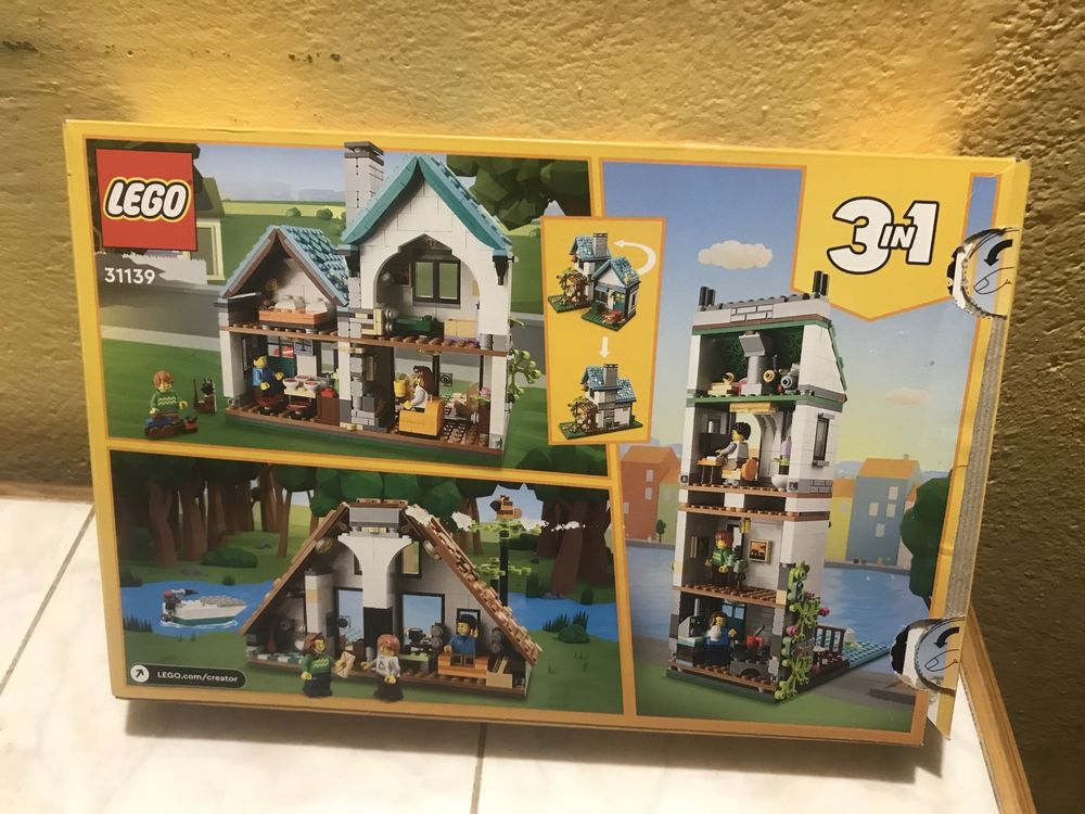 Karton LEGO Creator 31139 Przytulny dom