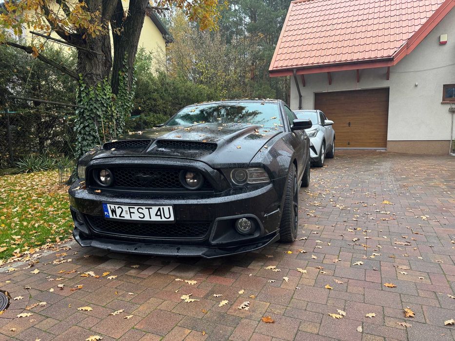 Maska Ford V generacja Mustang GT500 Cervini Duraflex