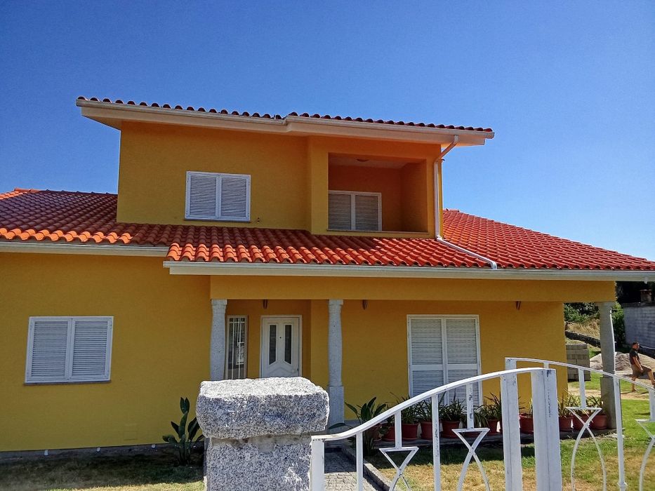 Pinturas e remodelações e todos os tipos de construções que precisar .