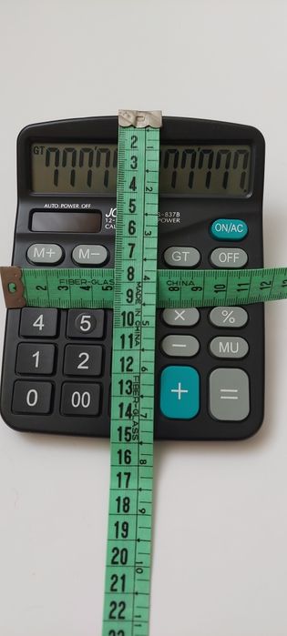 Калькулятор  для вычислительных измерений солнечный и на батарейке