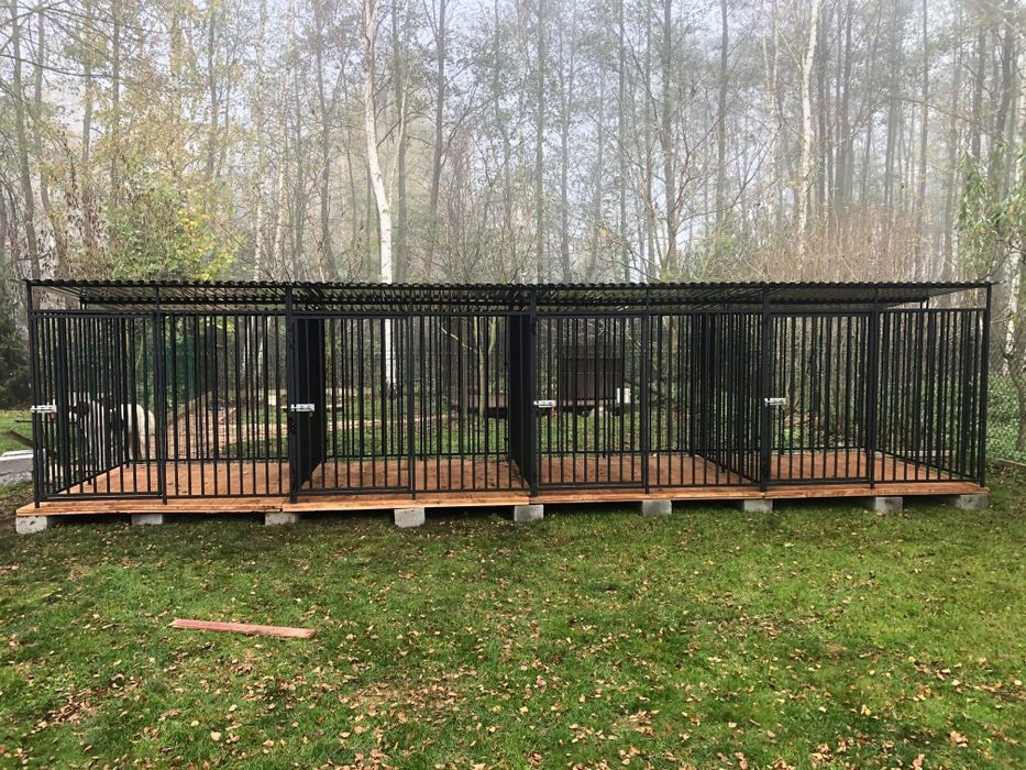 Mocny stalowy kojec boks klatka zagroda dla psa. Buda.