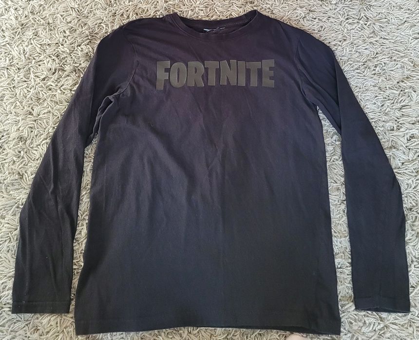 Bluzka z napisem Fortnite cienka z długim rękawem.