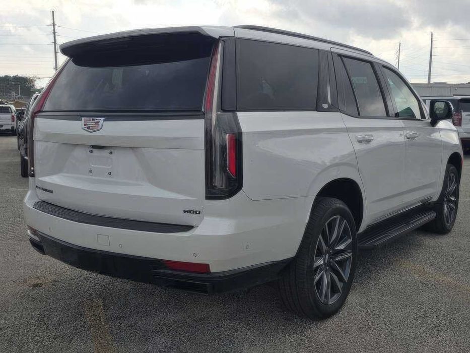 Cadillac Escalade      2021