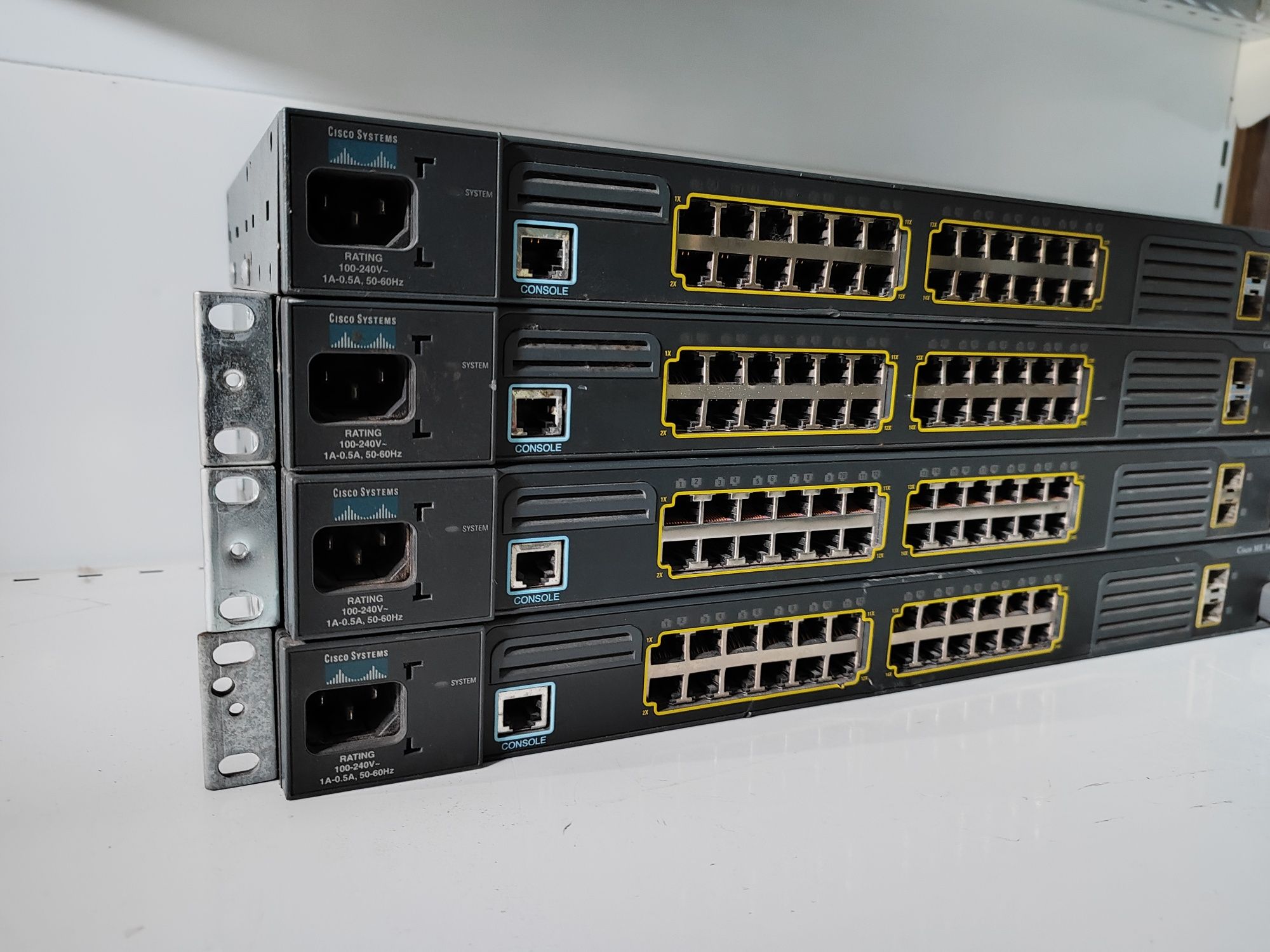 Комутатор Cisco Catalyst 3750 POE-48, CiscoME 3400-24TS-A