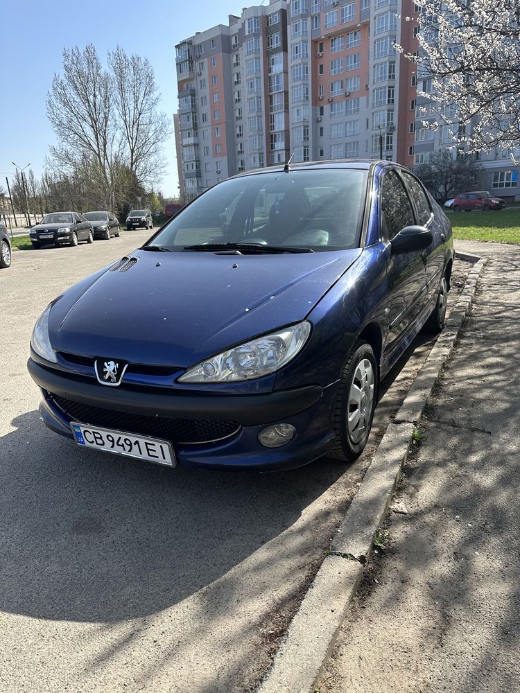 Peugeot 206 2007 год 1.4 газ бензин