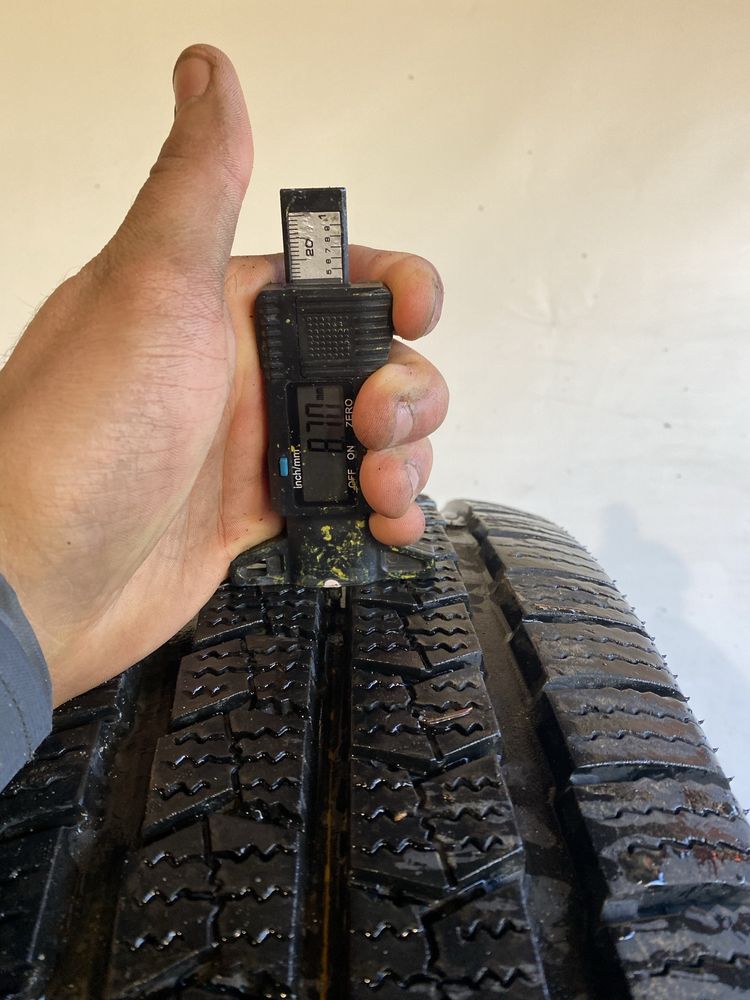 Opona pojedyncza 225/75/16c Nexen Winguard WT1