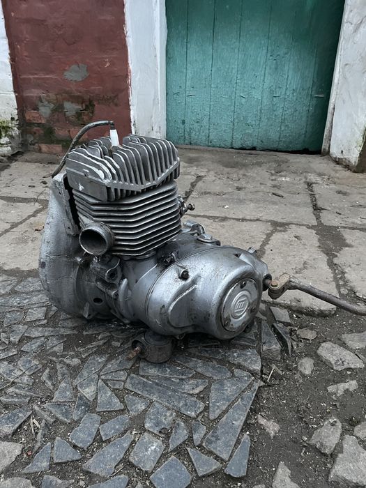 Мотор муравей в робочому стані