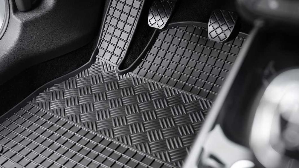 Килимки в авто HYUNDAI салон багажник гумові та ворсові (Польща/Чехія)