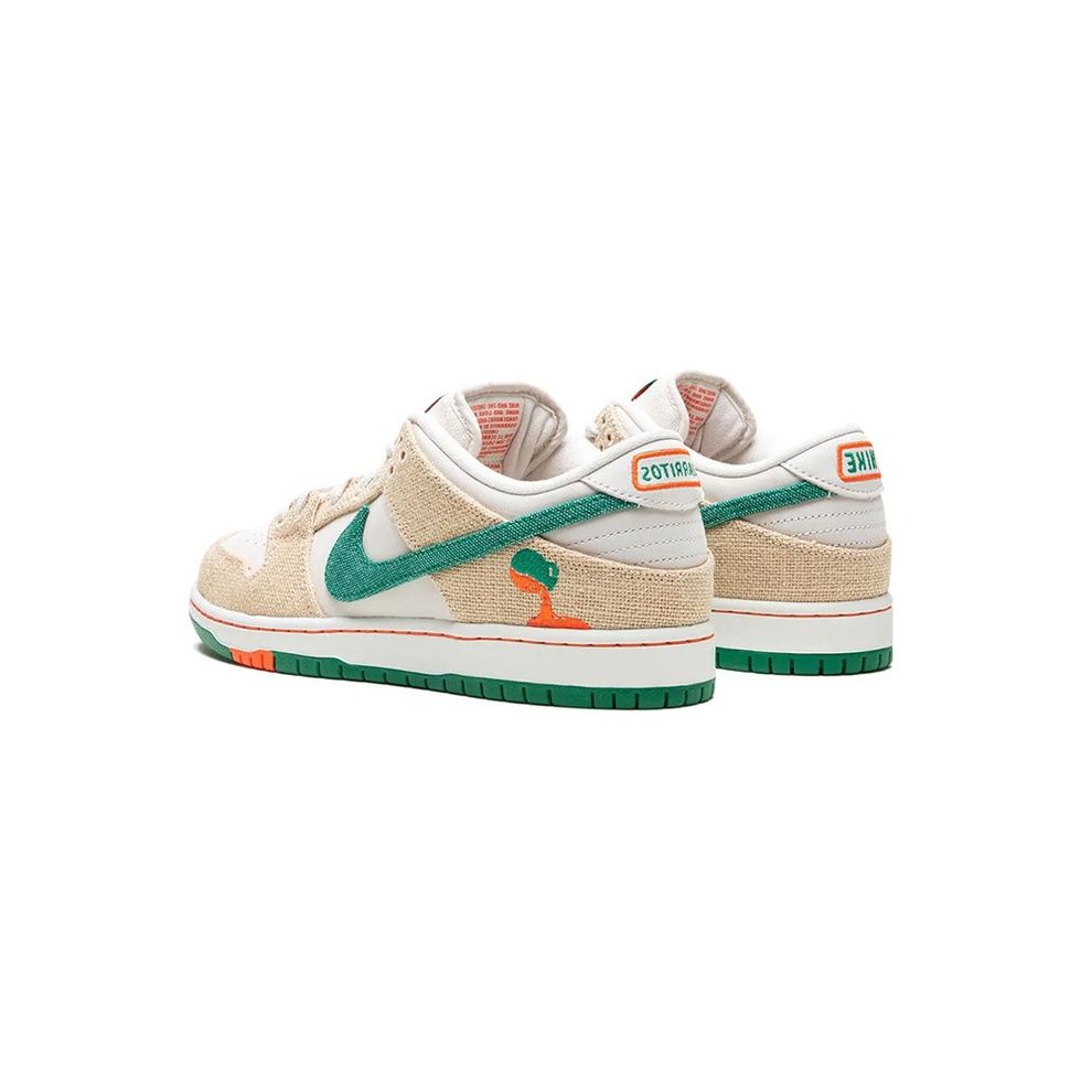 Ténis Nike jarritos NOVOS (tamanho 42)
