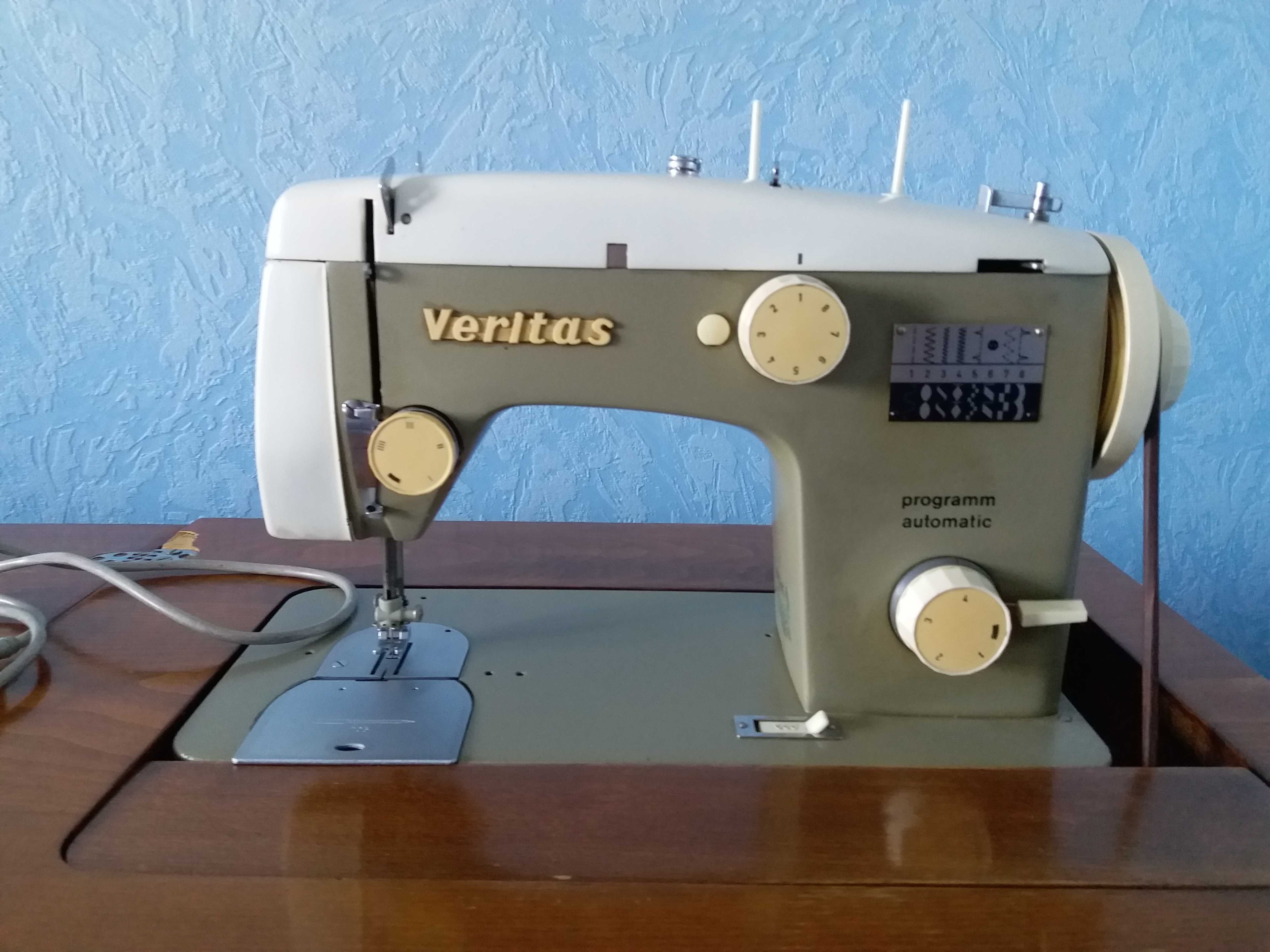 Швейная машинка Veritas 8014/35 в подарок 60 новых швейных игл