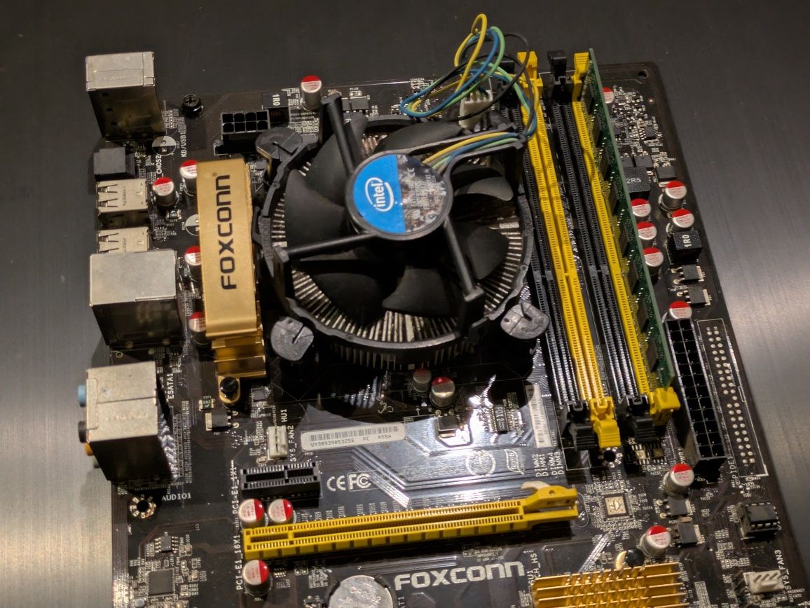 Bundle motherboard 1156 foxcon i5-750
