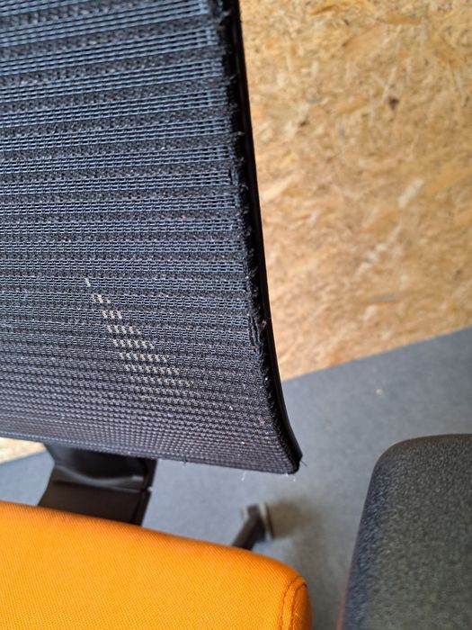 Fotel biurowy obrotowy Profim Raya NET  20SL  P54PU