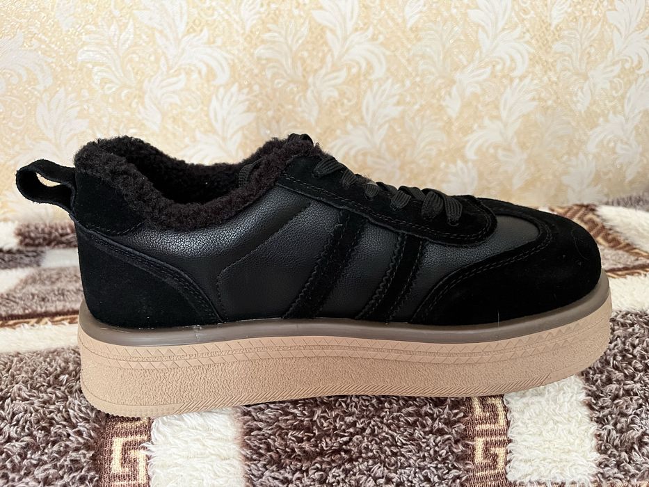 Утепленні кросівки, замша+нат. шкіра 38р