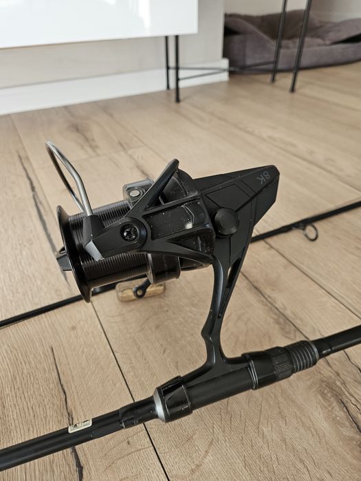 2x Okuma 8K, 2x wedka Prologic Custom black 3ft 3lb, pokrowiec Prologi