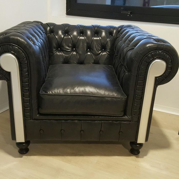 Sofa Chesterfield de 1lugar em pele envelhecida preto - Novo