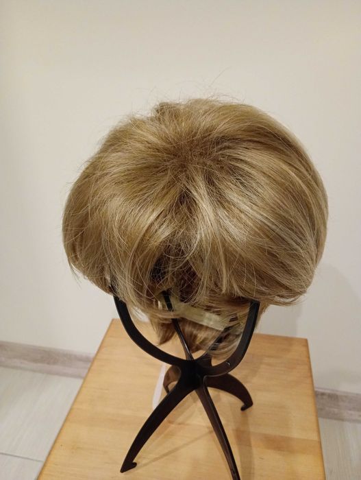 PERUKA - krótki BOB złoty blond