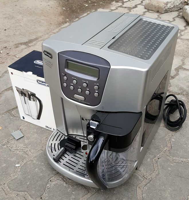 Кавомашина автоматична Делонджі Delonghi Magnifica ESAM 4500.S б/у