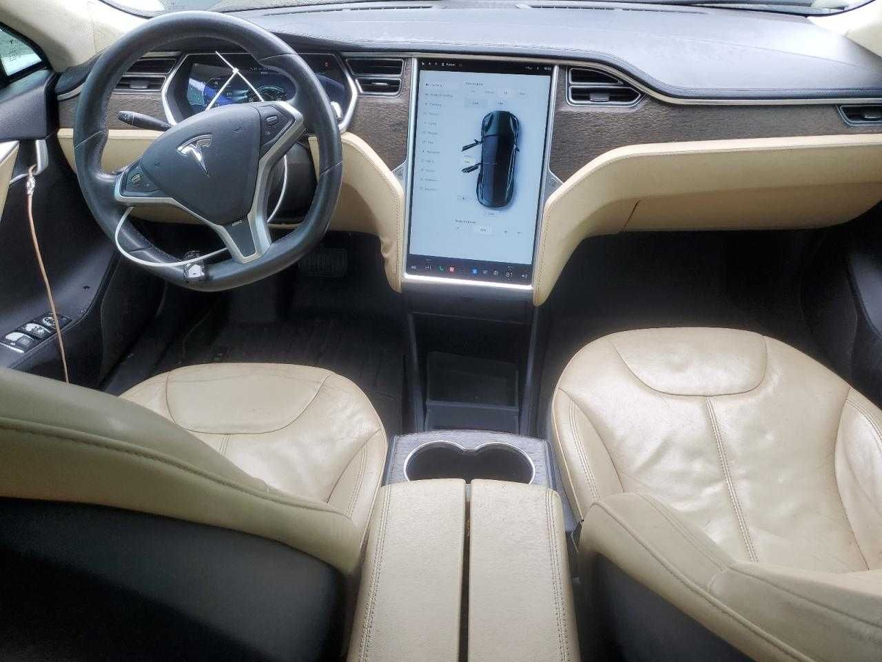 Tesla Model S 2013