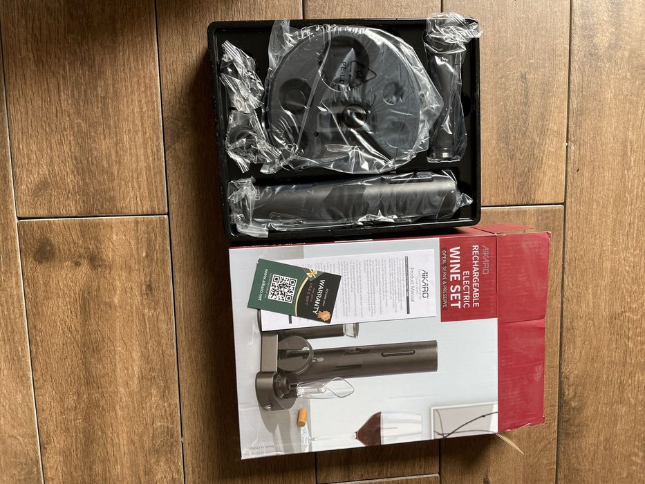 otwieracz elektryczny do wina aikaro z akcesoriami