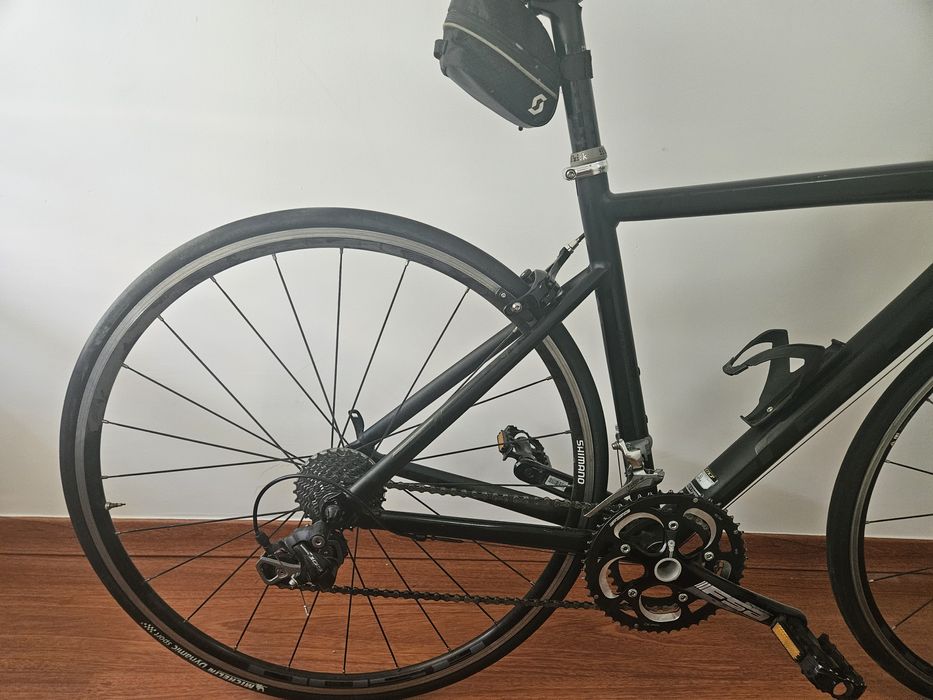 Bicicleta de estrada GT series 2