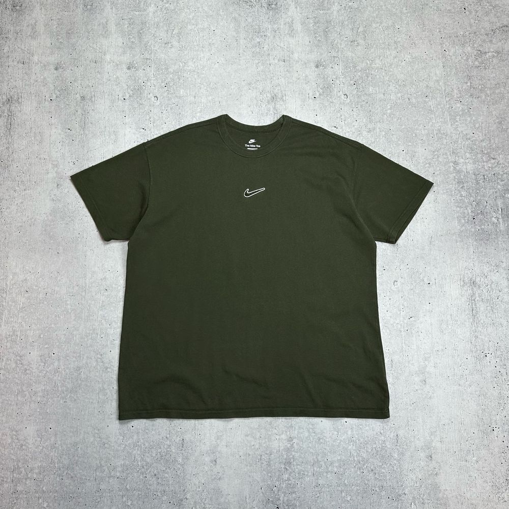 Плотная хаки футболка Nike Swoosh FV7726-325 размер XXL