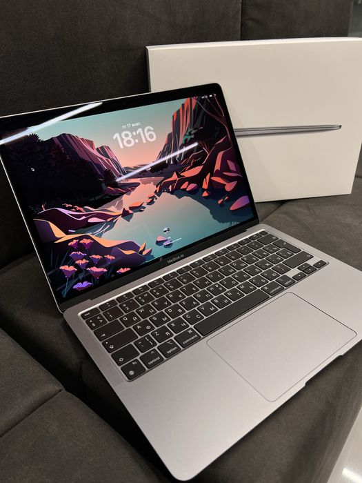 MacBook Air M1 8/256 в ідеальному стані, 115 циклів 97% батарея