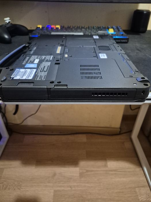 Продам майже новий захищений ноутбук Panasonic Toughbook fz-55