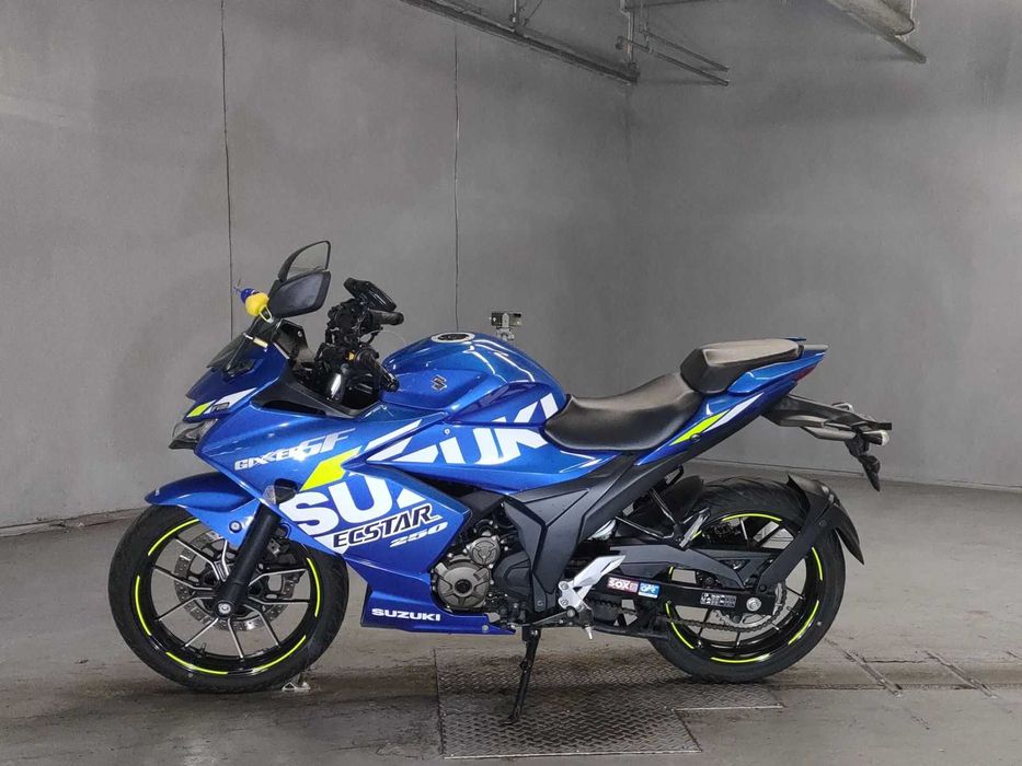 Suzuki GIXXER250SF в АртМото